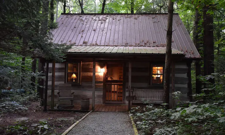 Blue Cabin Hocking Hills 03