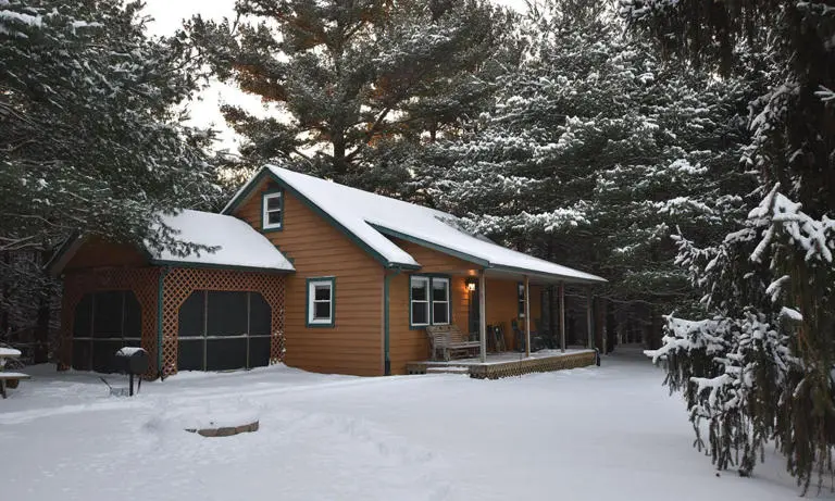 Cedar Cottage Hocking Hills 02